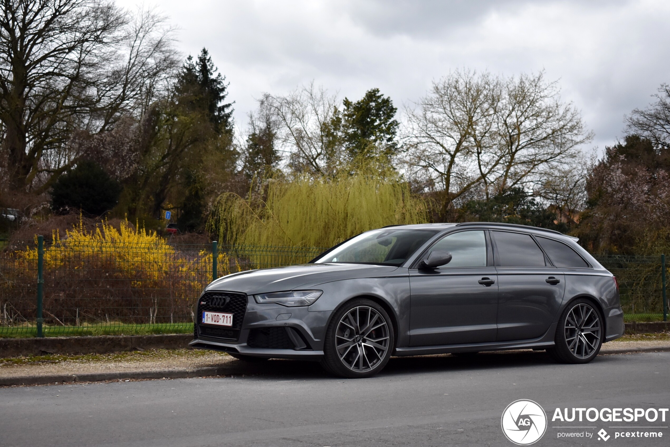 Audi RS6 Avant C7 2015