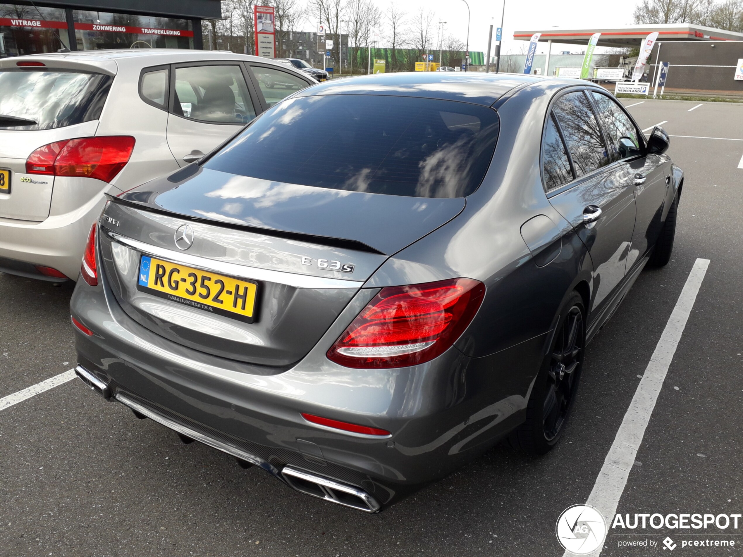 Mercedes-AMG E 63 S W213