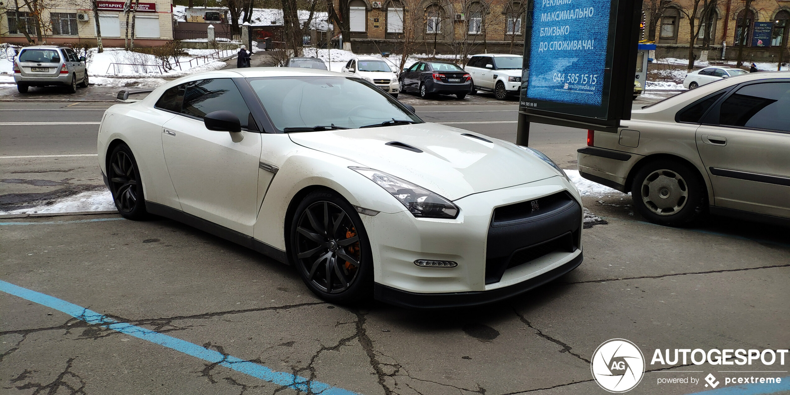 Nissan GT-R 2012