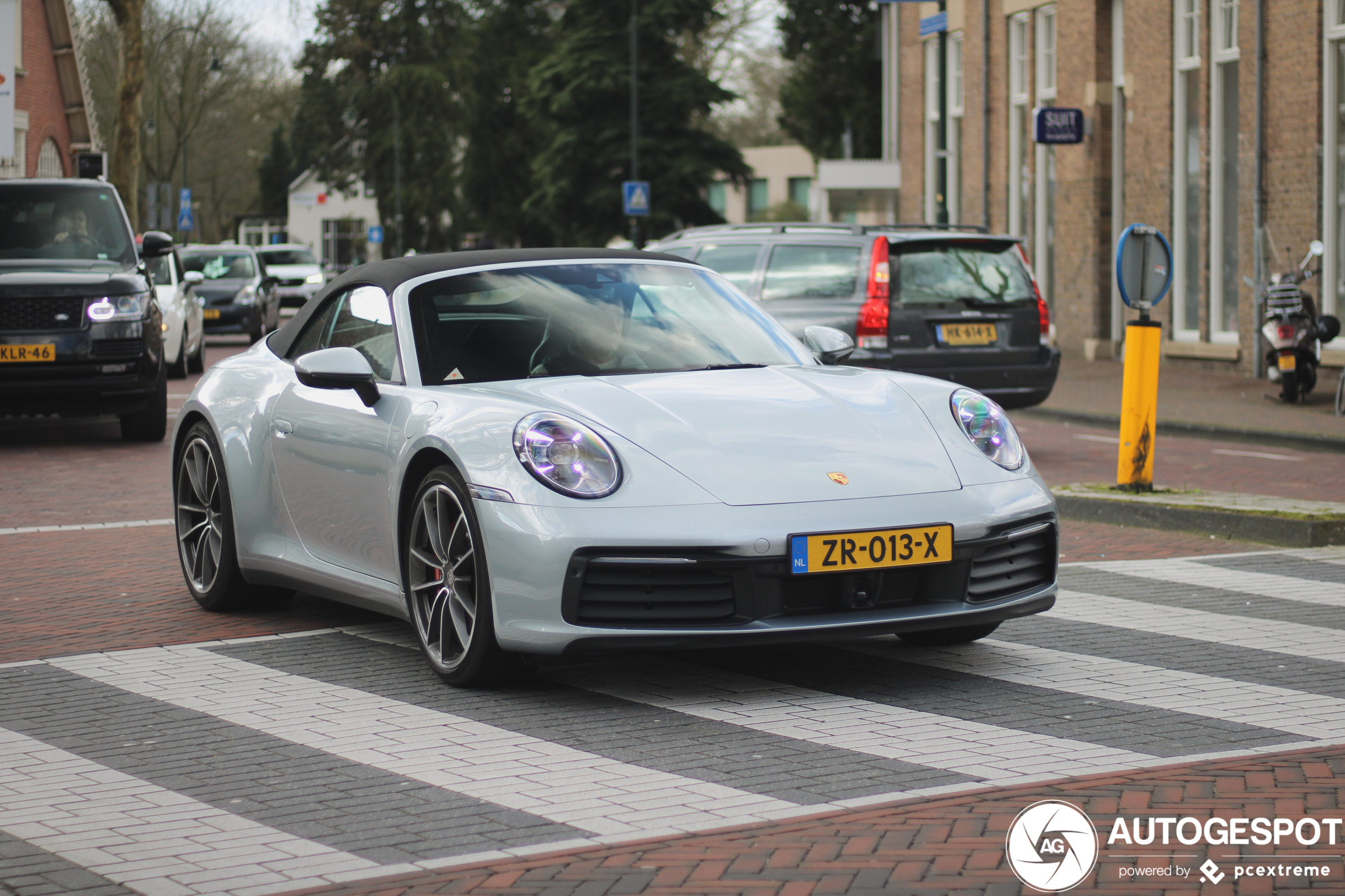 Porsche 992 Carrera 4S Cabriolet