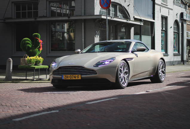 Aston Martin DB11 V8 Volante