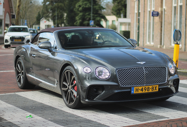 Bentley Continental GTC 2019