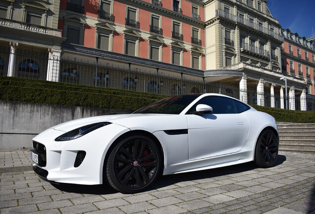 Jaguar F-TYPE R AWD Coupé