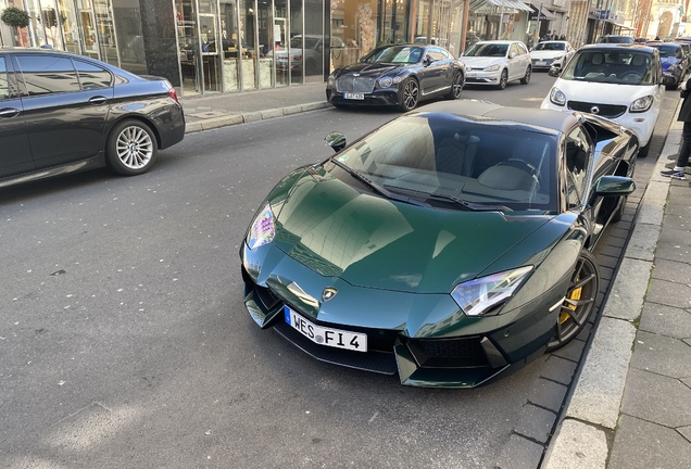 Lamborghini Aventador LP700-4 Roadster