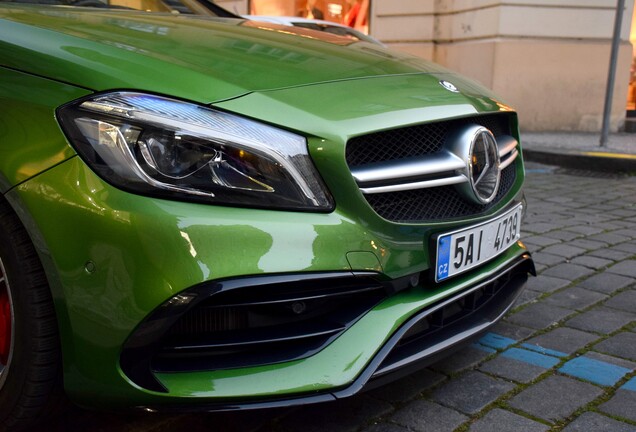 Mercedes-AMG A 45 W176 2015