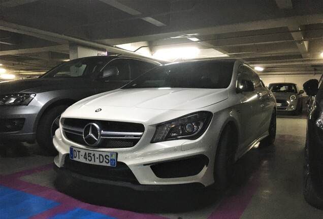 Mercedes-Benz CLA 45 AMG C117