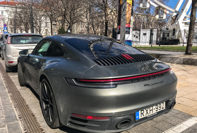 Porsche 992 Carrera 4S