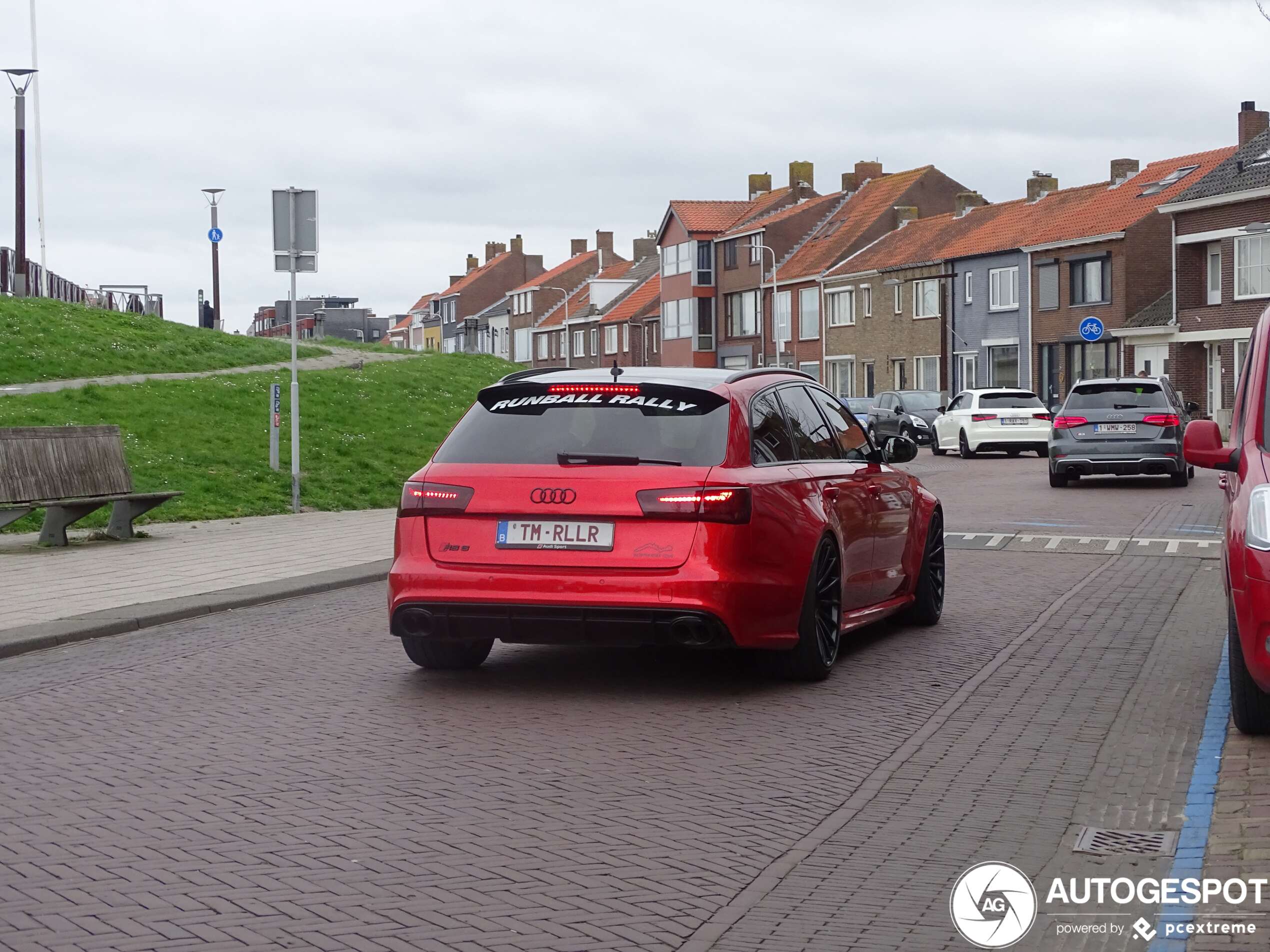 Audi RS6 Avant C7 2015