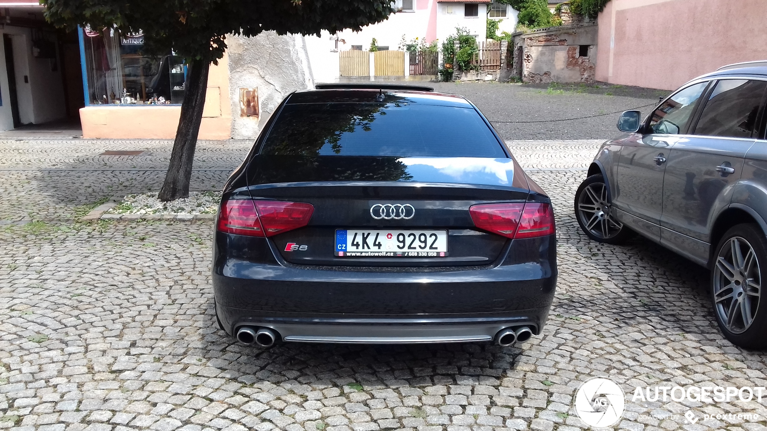 Audi S8 D4