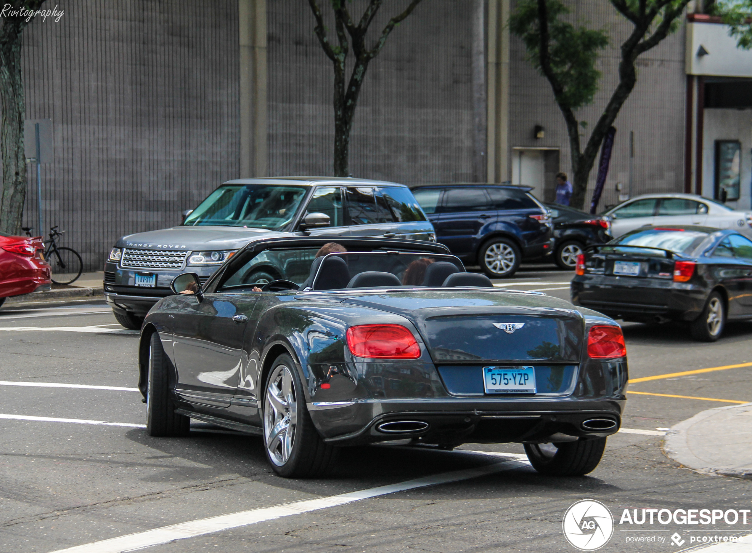 Bentley Continental GTC 2012