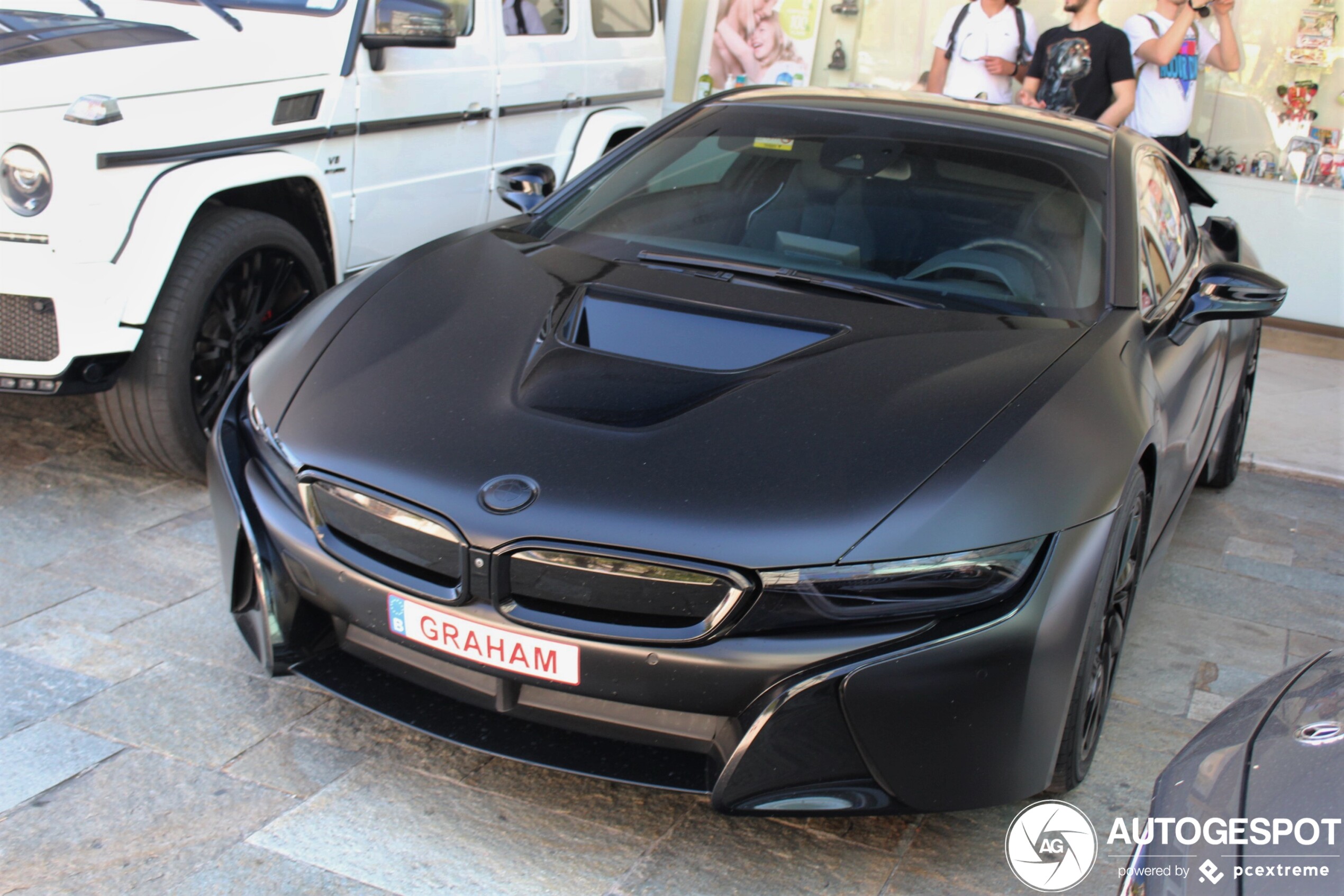 BMW i8