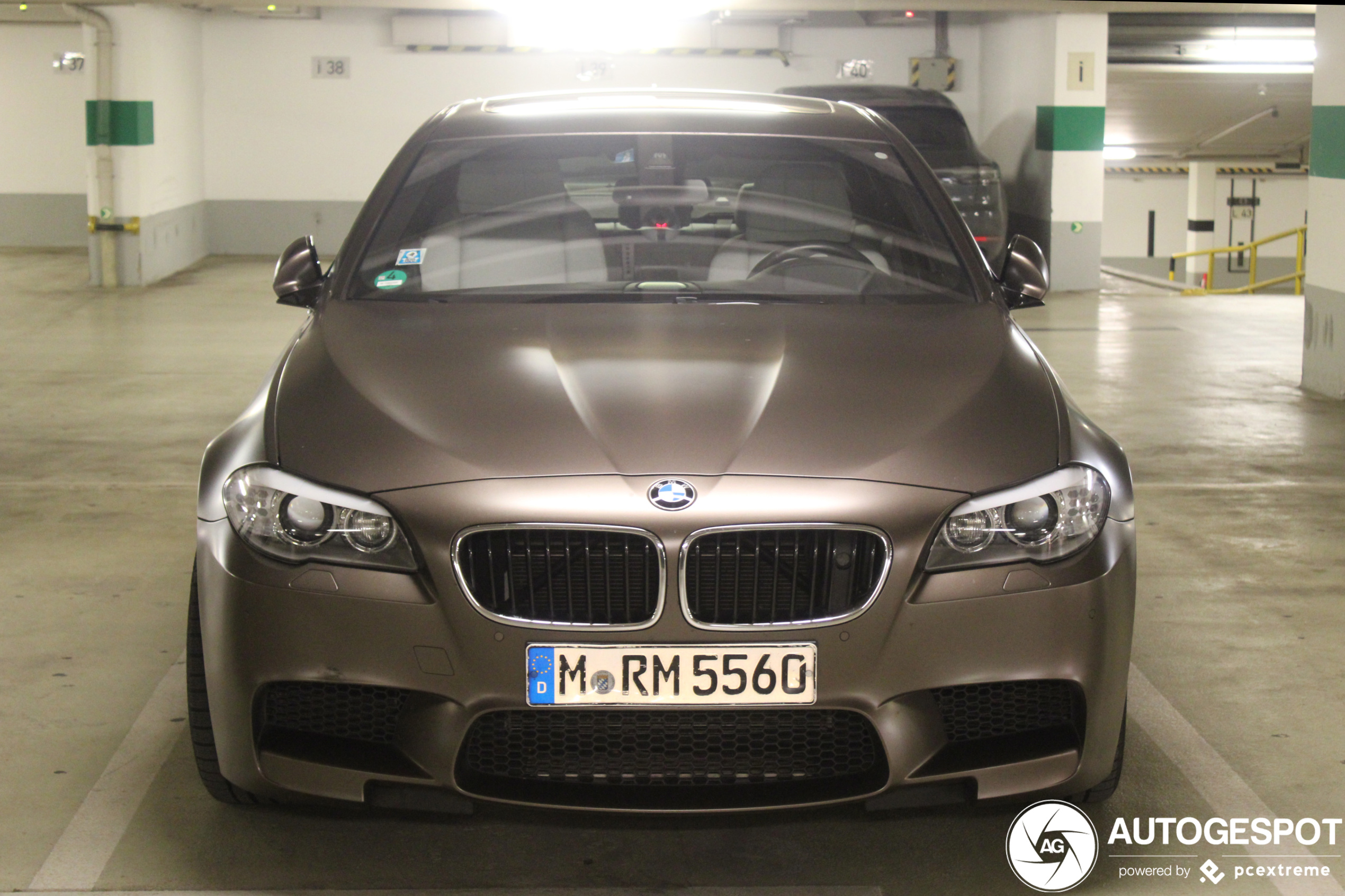 BMW M5 F10 2011