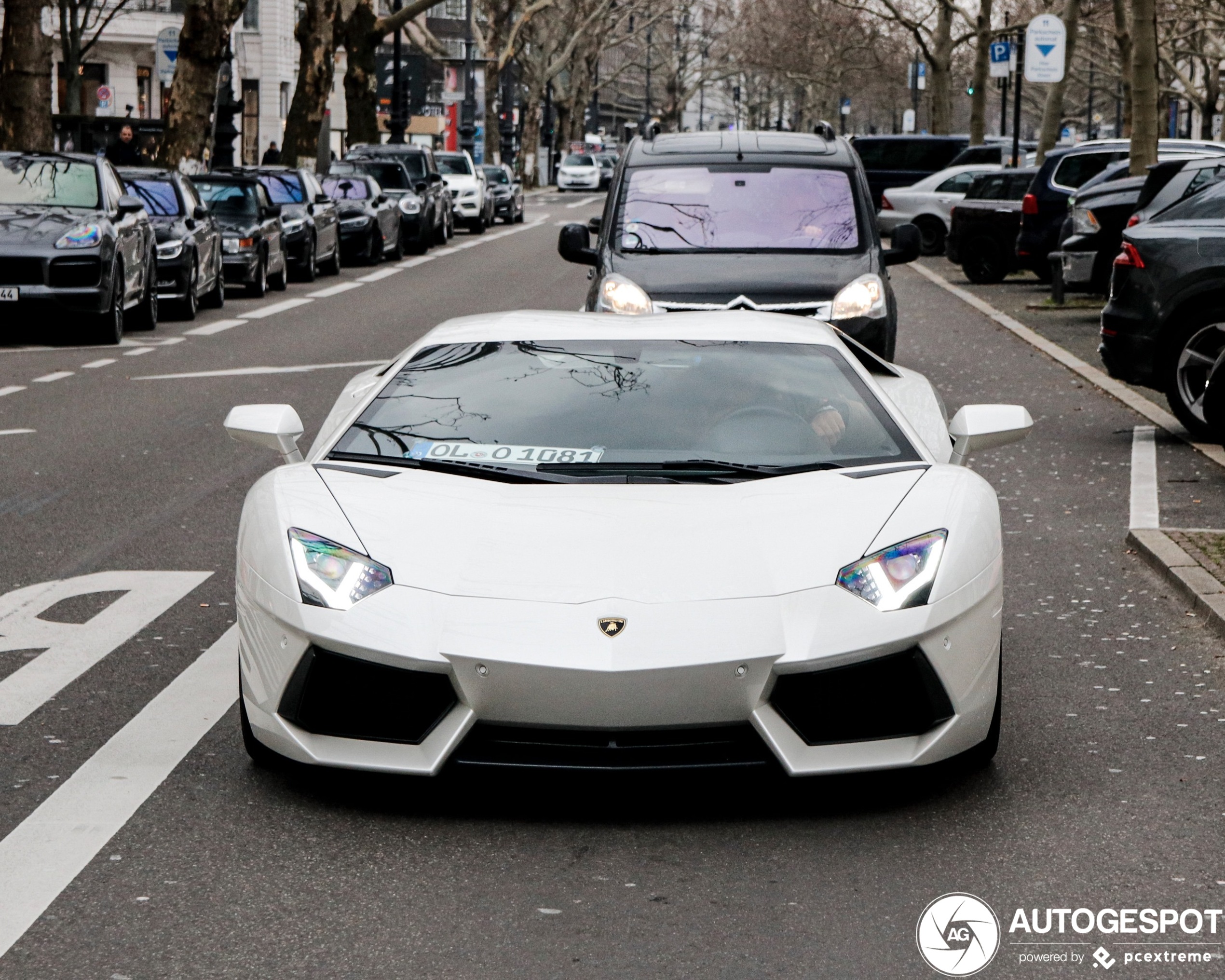 Lamborghini Aventador LP700-4