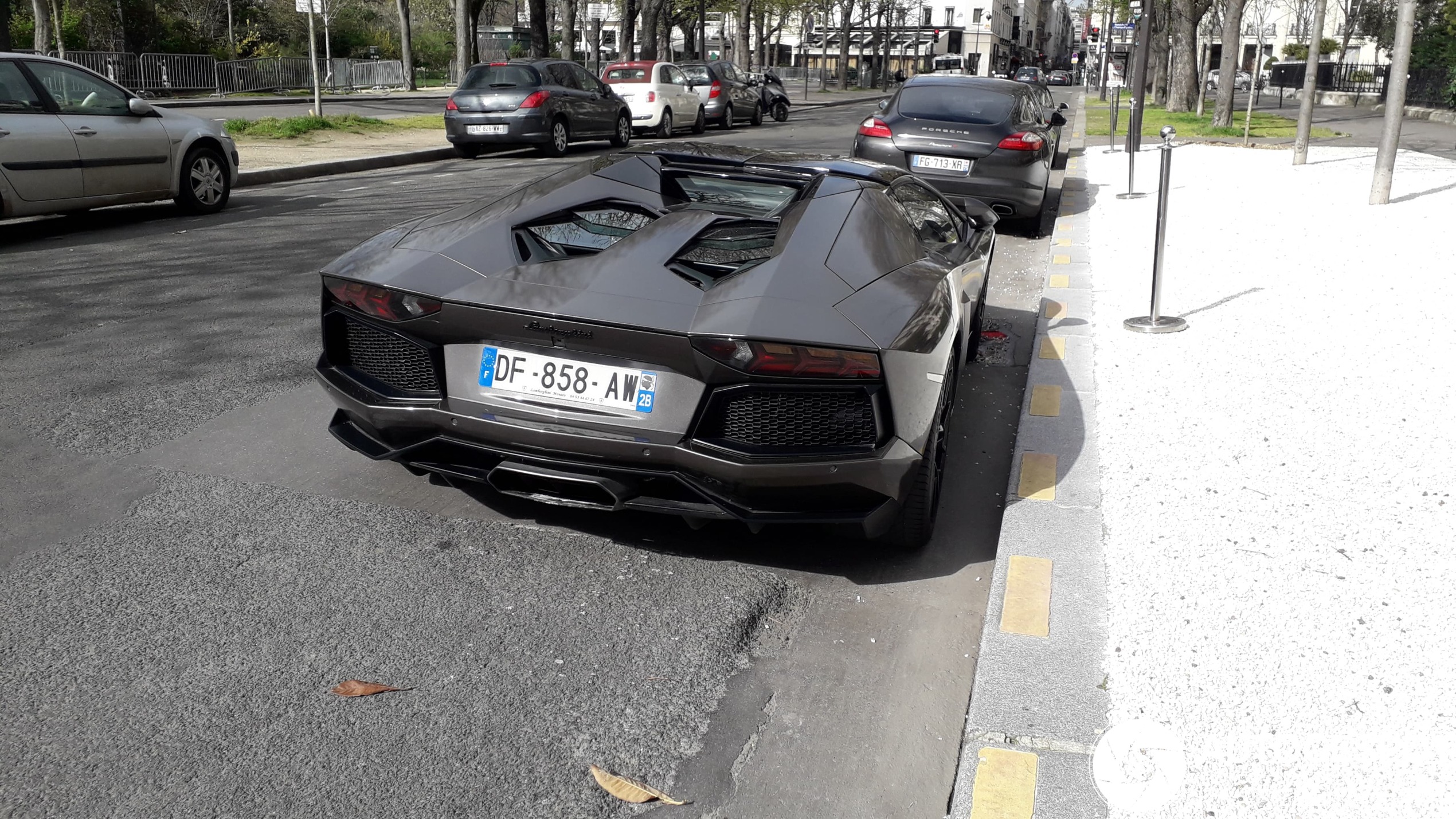 Lamborghini Aventador LP700-4 Roadster