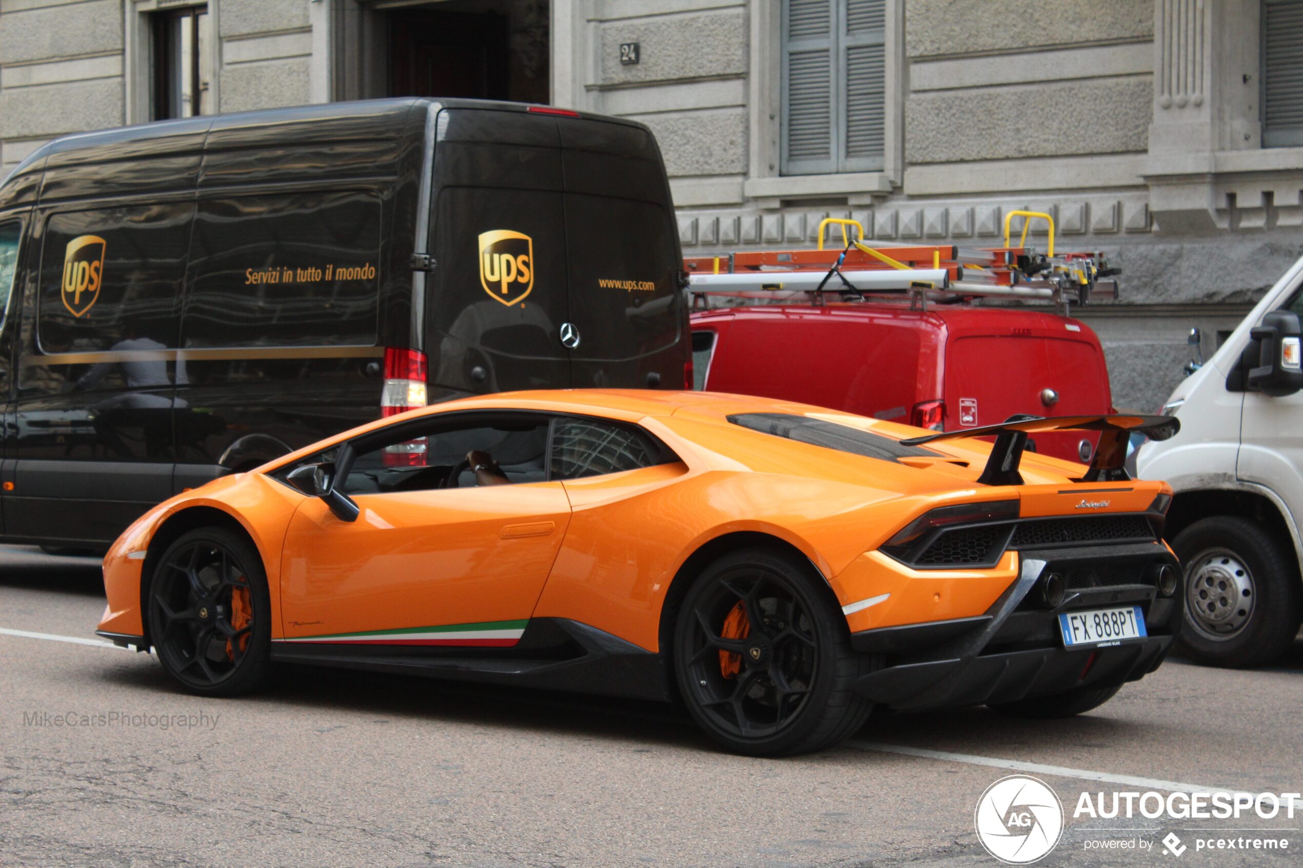 Lamborghini Huracán LP640-4 Performante