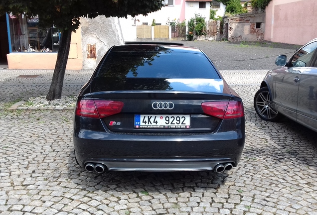 Audi S8 D4