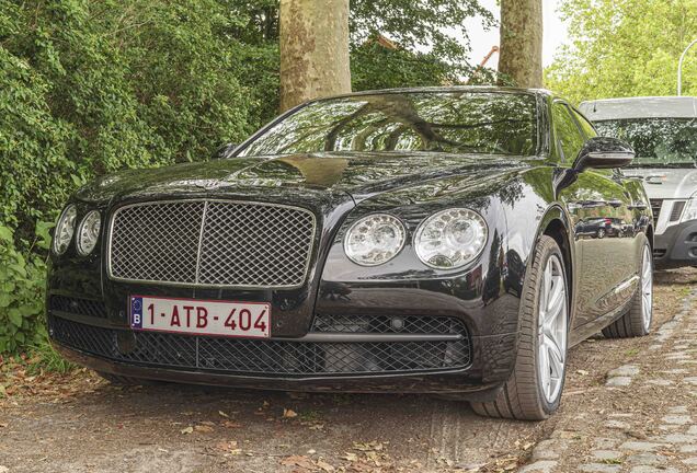 Bentley Flying Spur V8