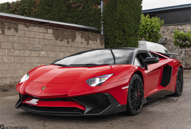 Lamborghini Aventador LP750-4 SuperVeloce Roadster