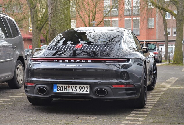 Porsche 992 Carrera 4S