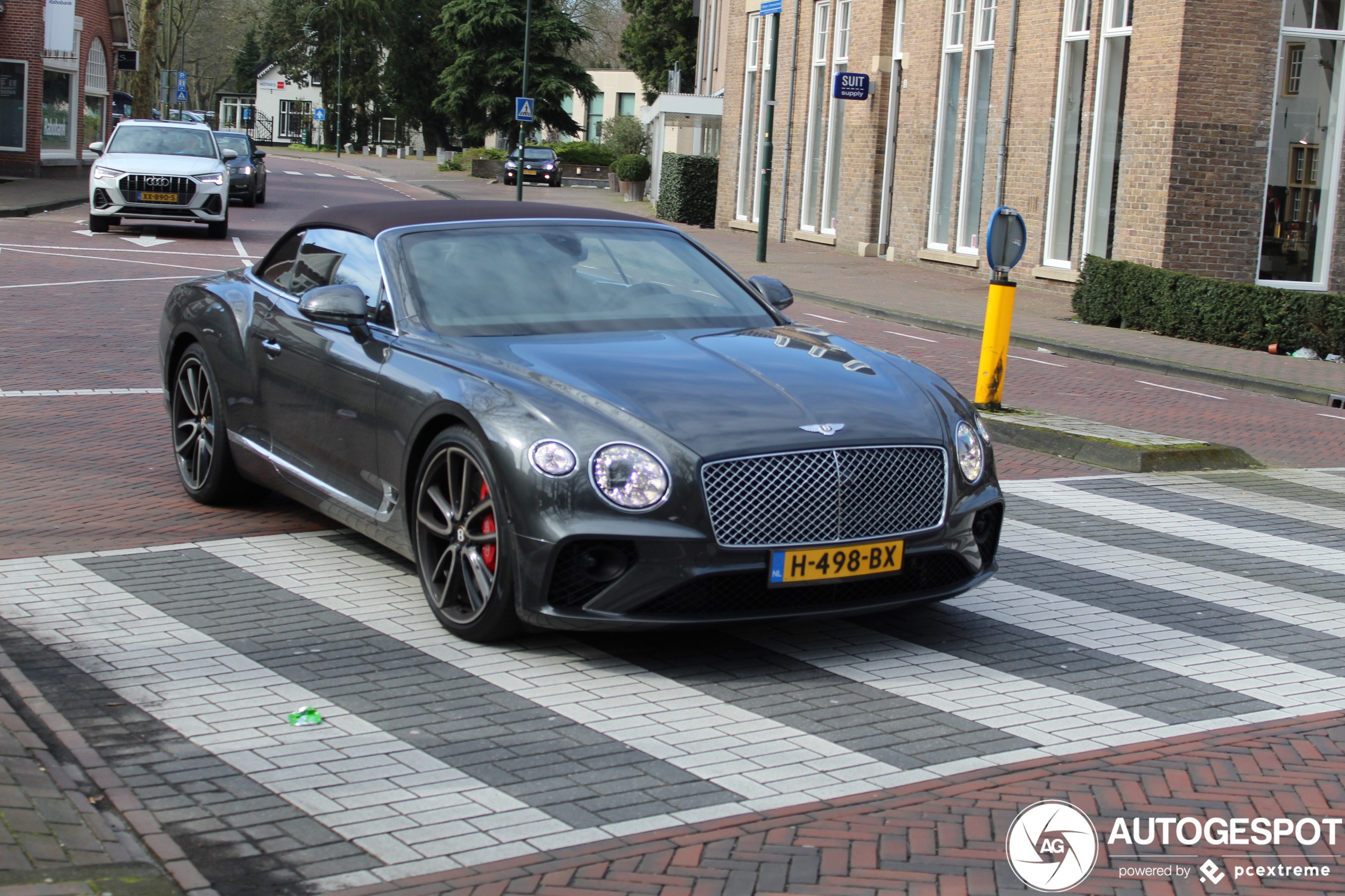 Bentley Continental GTC 2019