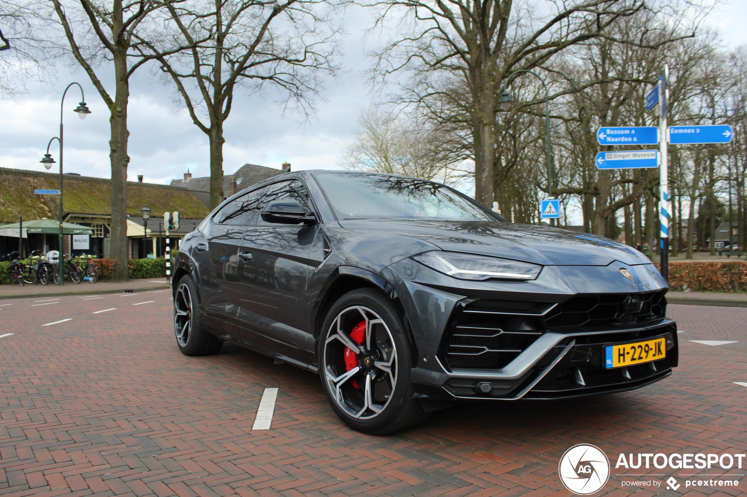 Lamborghini Urus