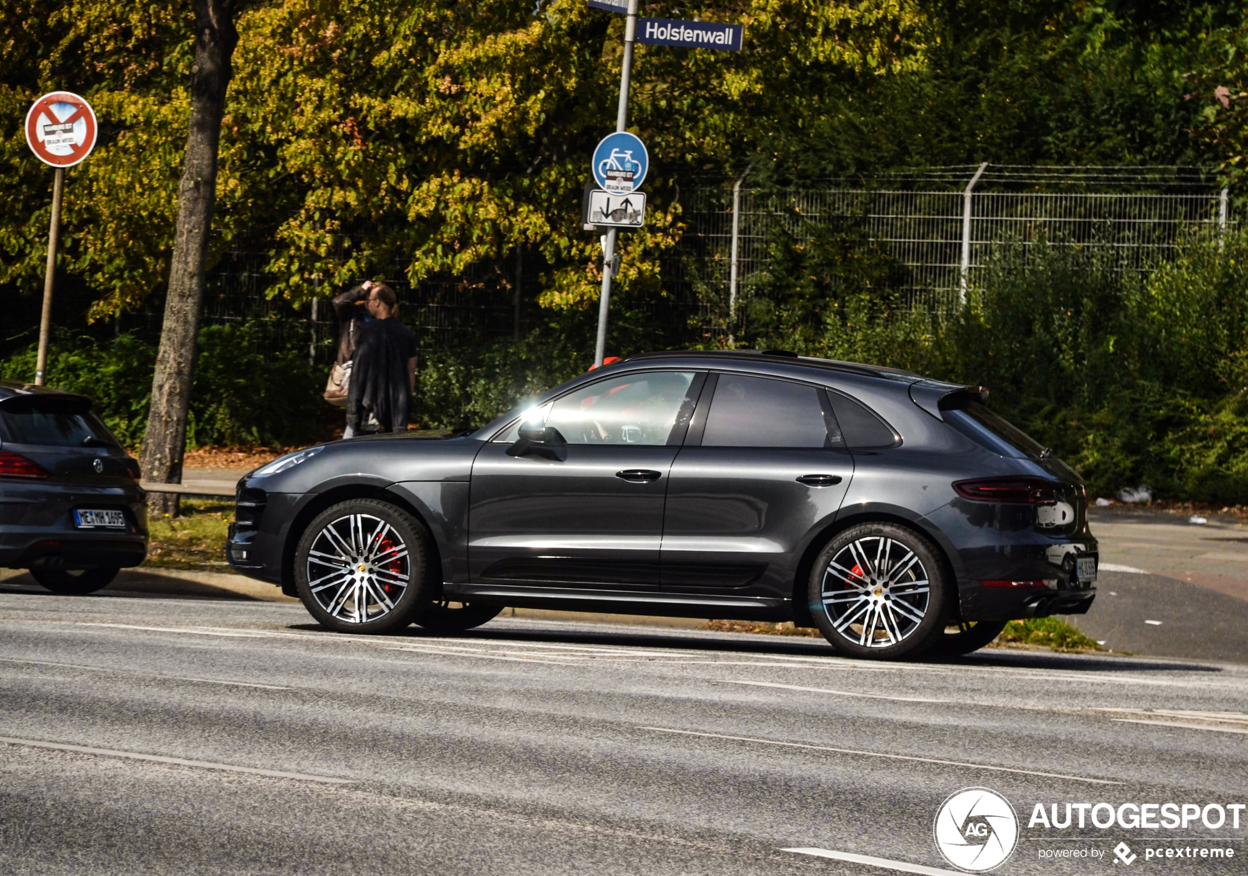 Porsche 95B Macan GTS