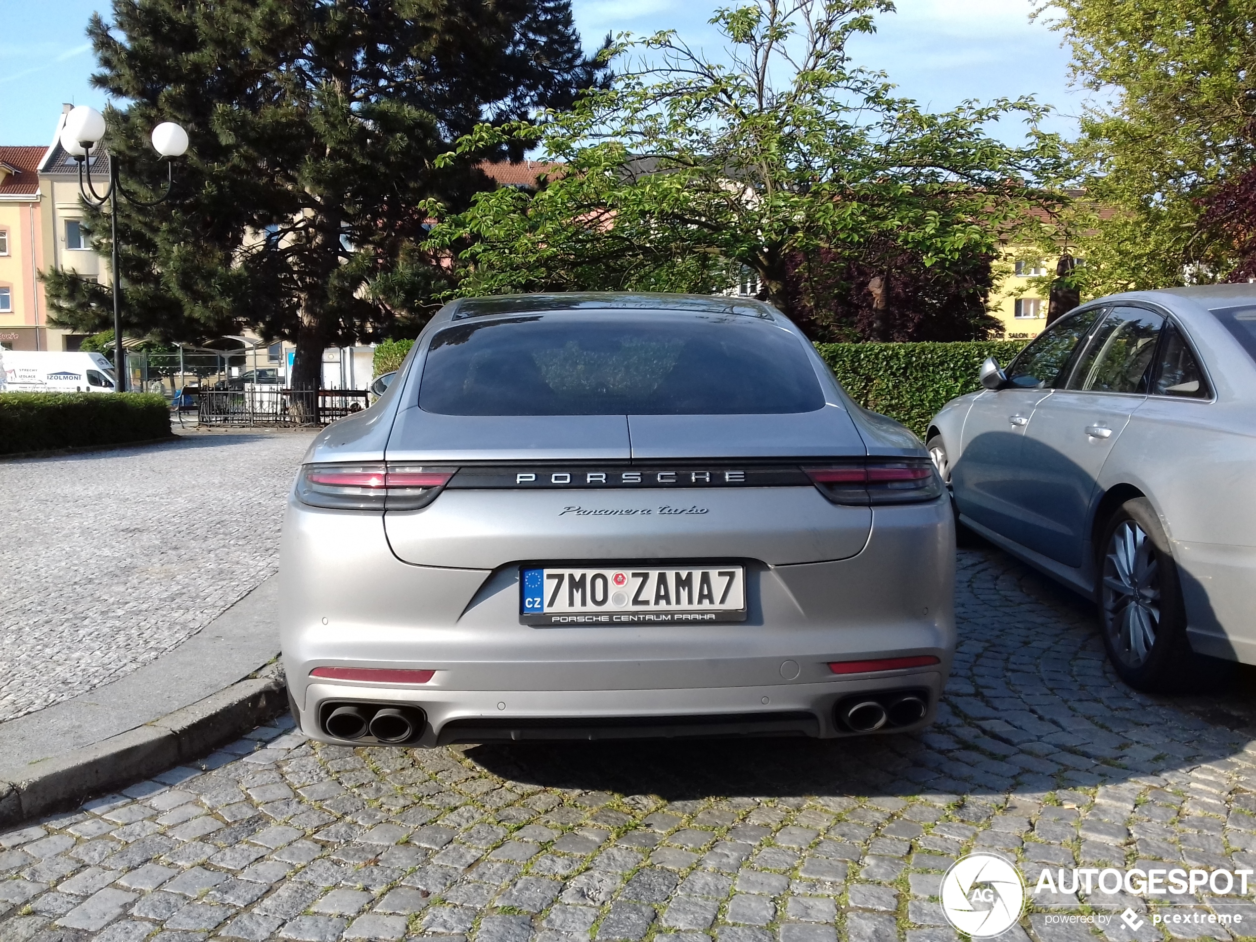 Porsche 971 Panamera Turbo