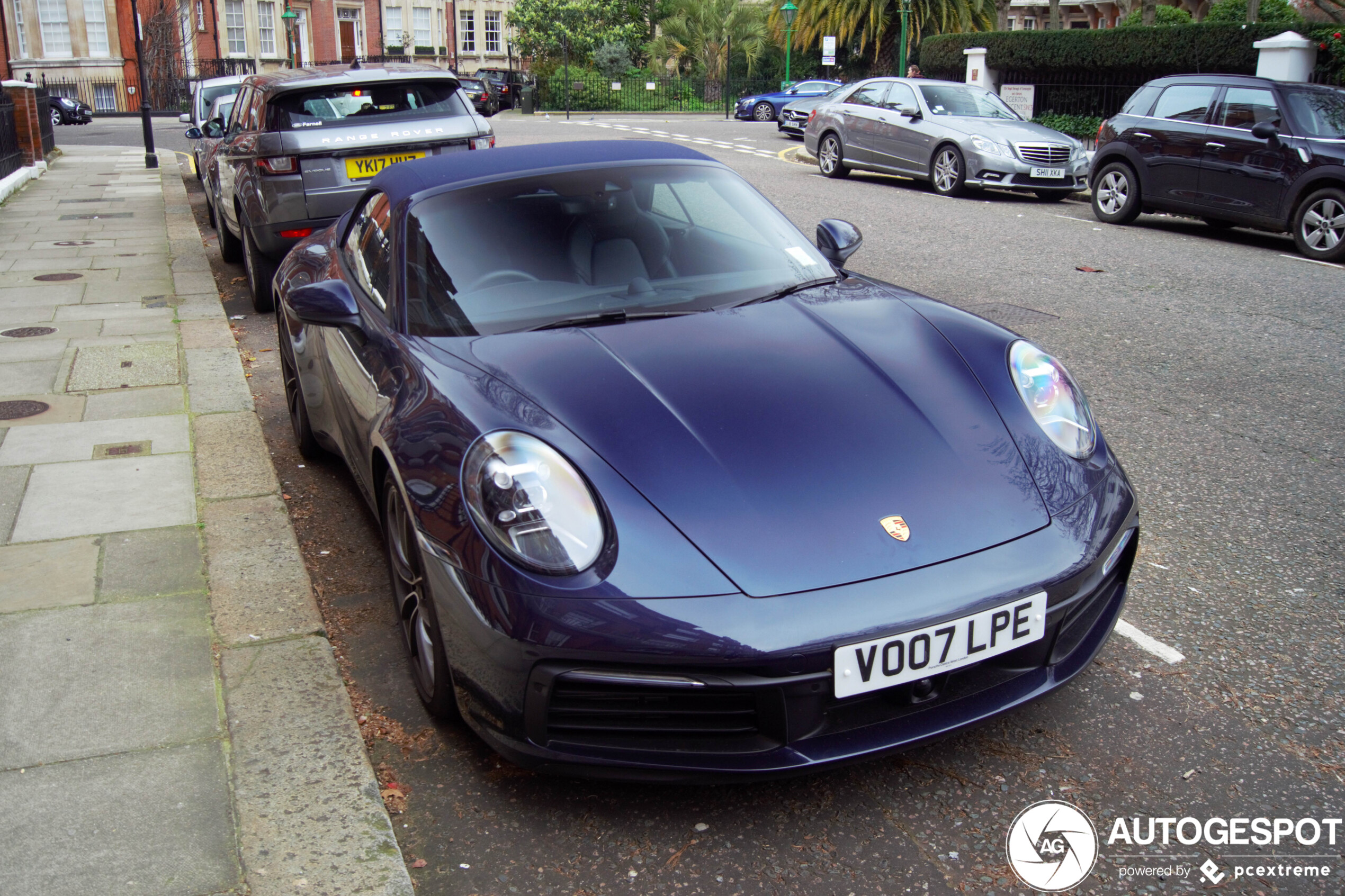 Porsche 992 Carrera 4S Cabriolet