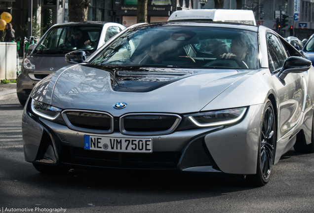 BMW i8 2018