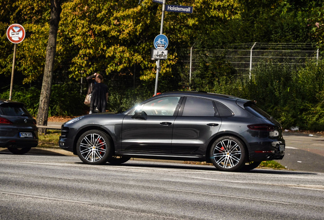 Porsche 95B Macan GTS