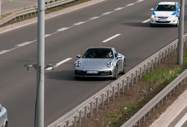 Porsche 992 Carrera 4S