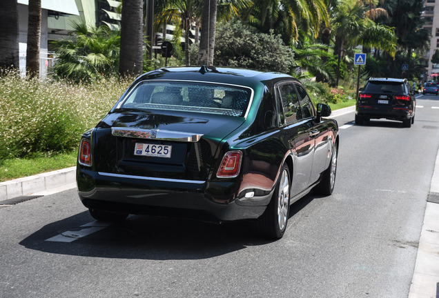 Rolls-Royce Phantom VIII EWB