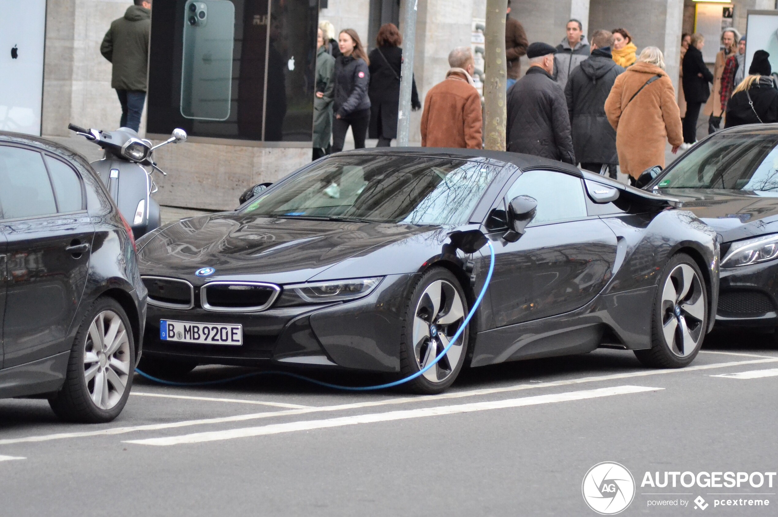 BMW i8 Roadster