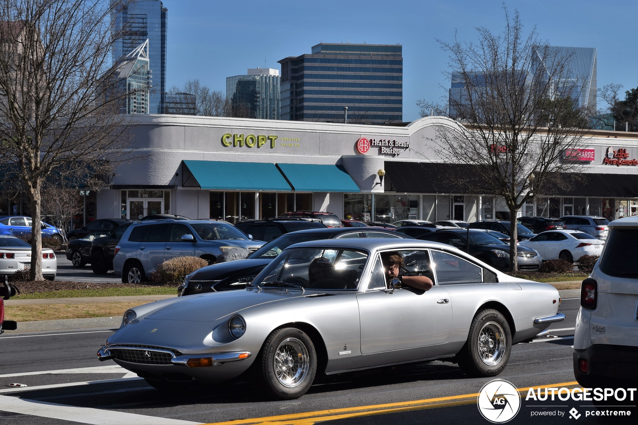 Ferrari 365 GT 2+2