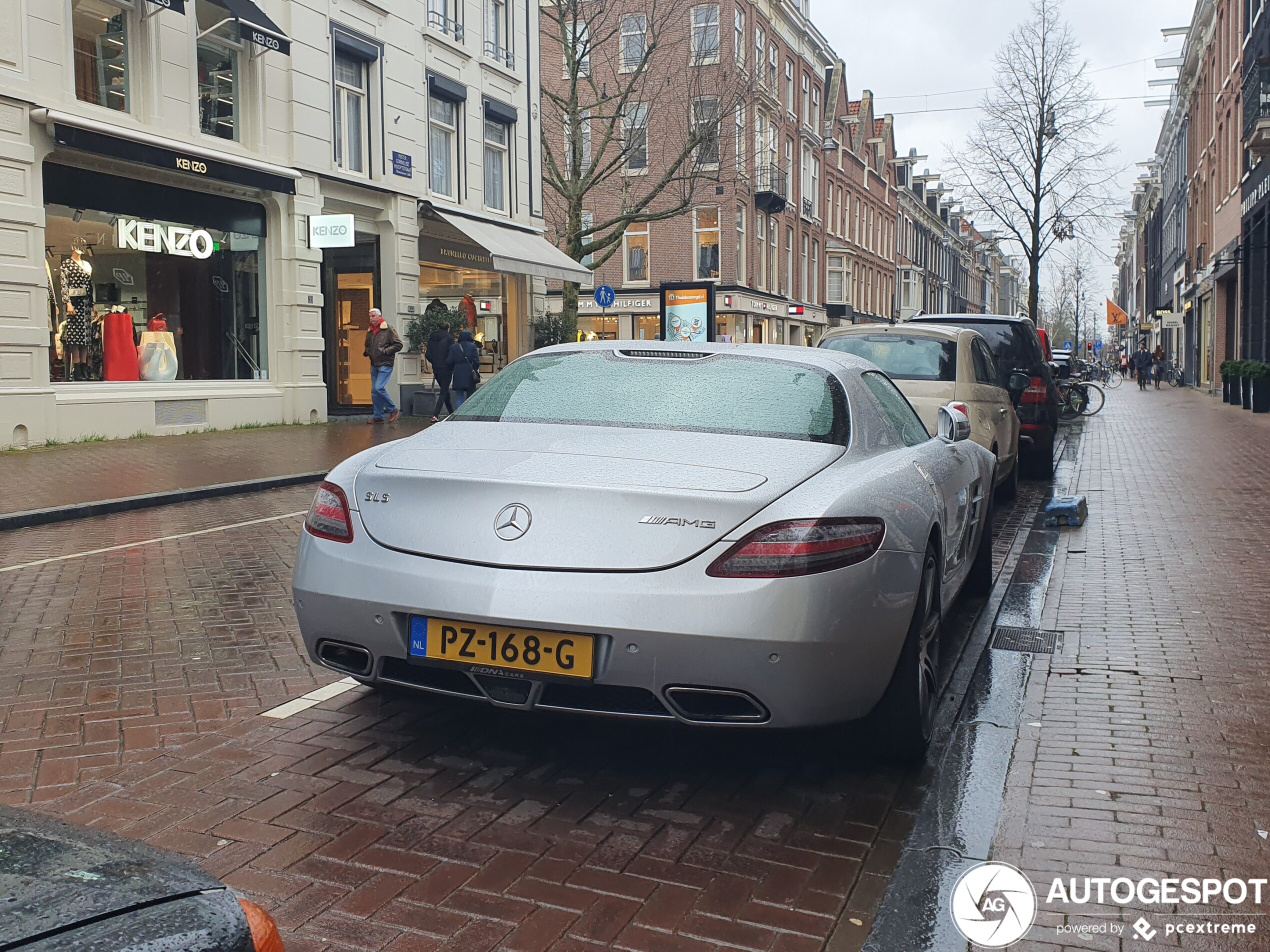 Mercedes-Benz SLS AMG