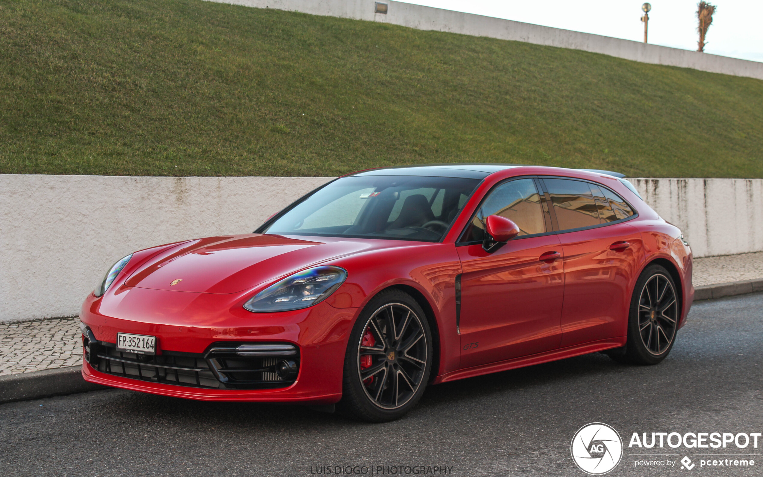 Porsche 971 Panamera GTS Sport Turismo