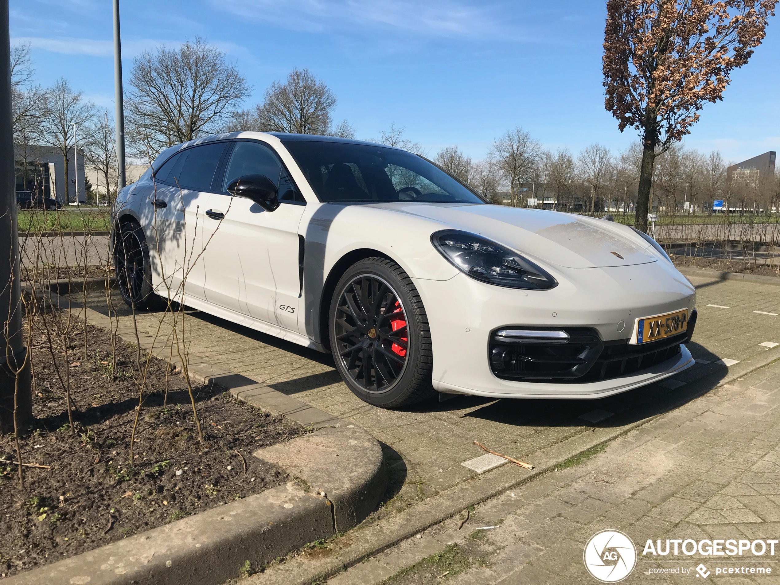 Porsche 971 Panamera GTS Sport Turismo