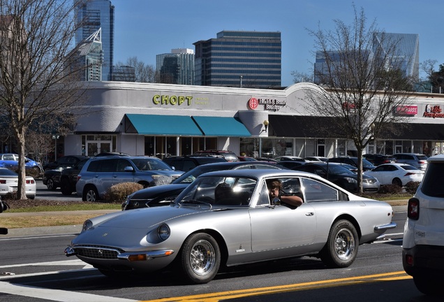 Ferrari 365 GT 2+2