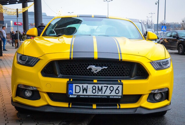 Ford Mustang GT 2015