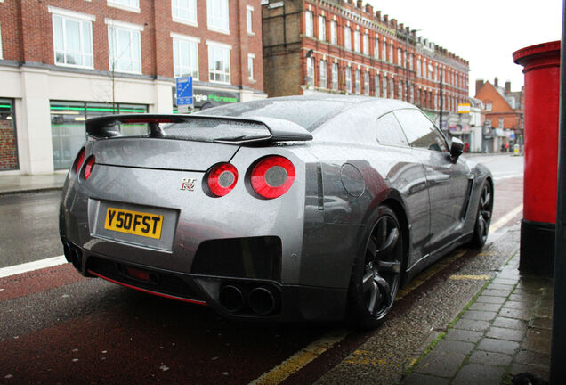 Nissan GT-R