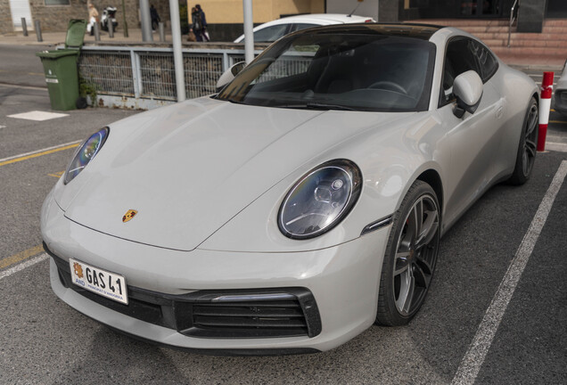 Porsche 992 Carrera 4S