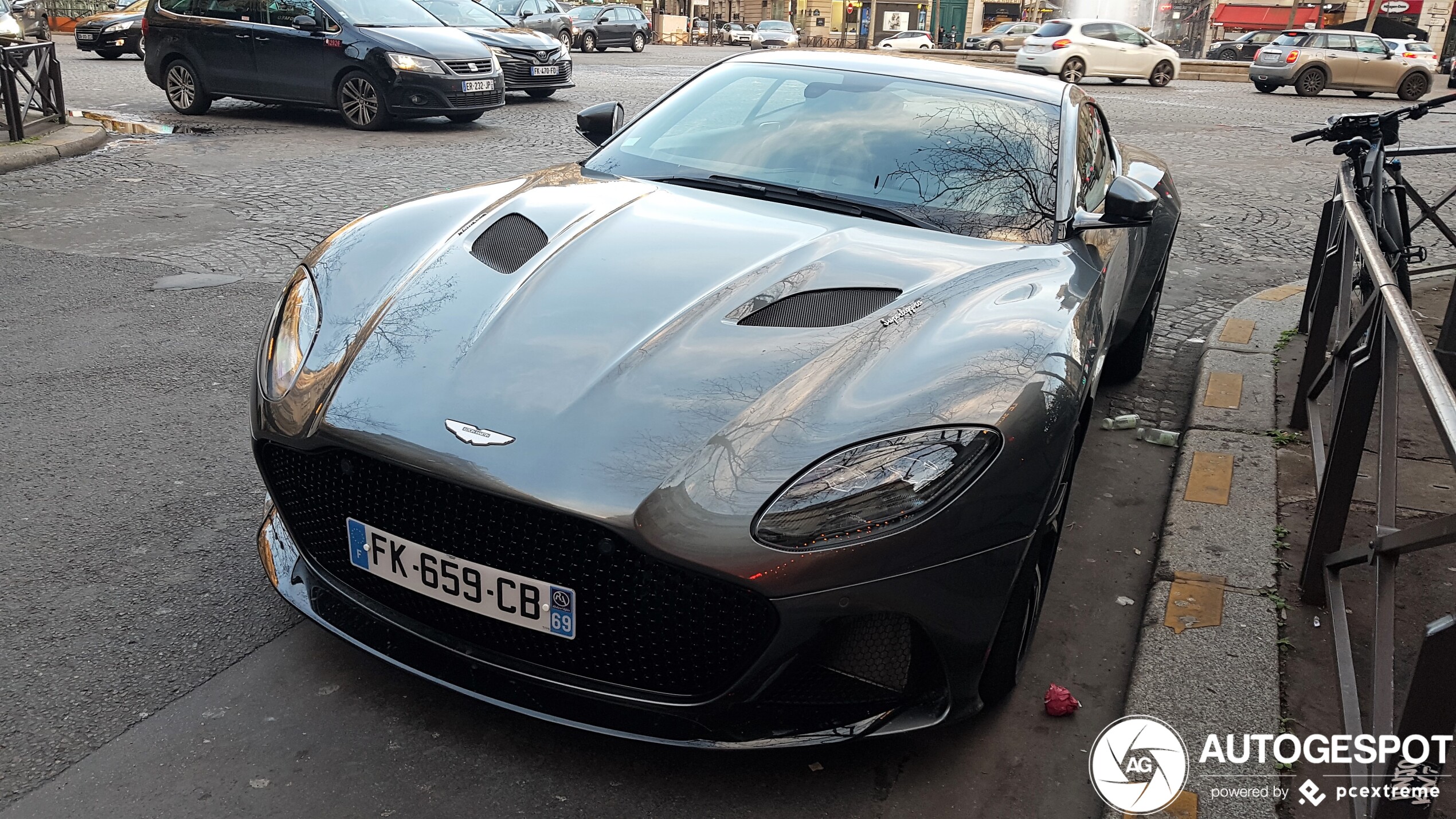 Aston Martin DBS Superleggera