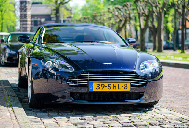 Aston Martin V8 Vantage Roadster