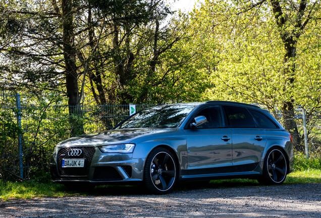 Audi RS4 Avant B8