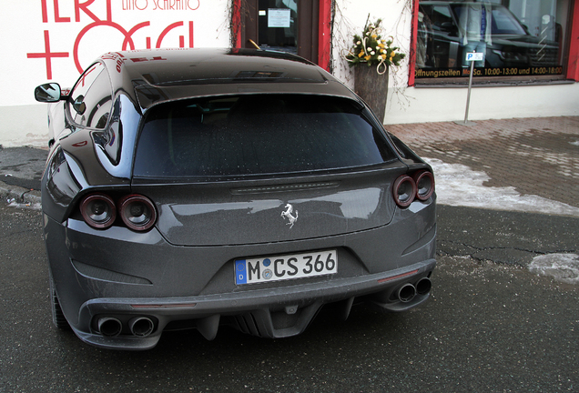 Ferrari GTC4Lusso