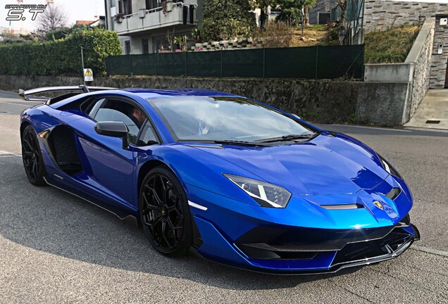 Lamborghini Aventador LP770-4 SVJ