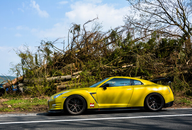 Nissan GT-R 2012