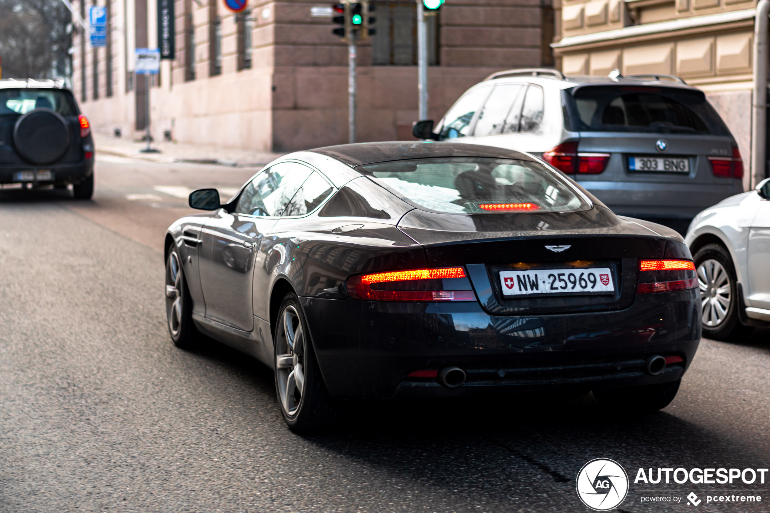 Aston Martin DB9