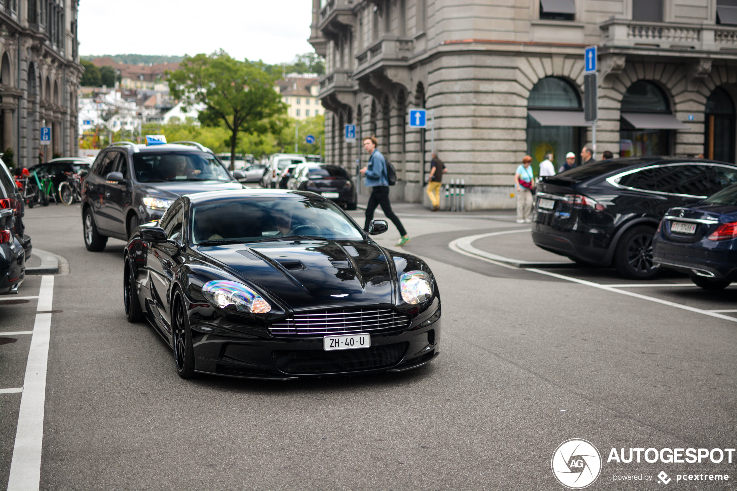 Aston Martin DBS