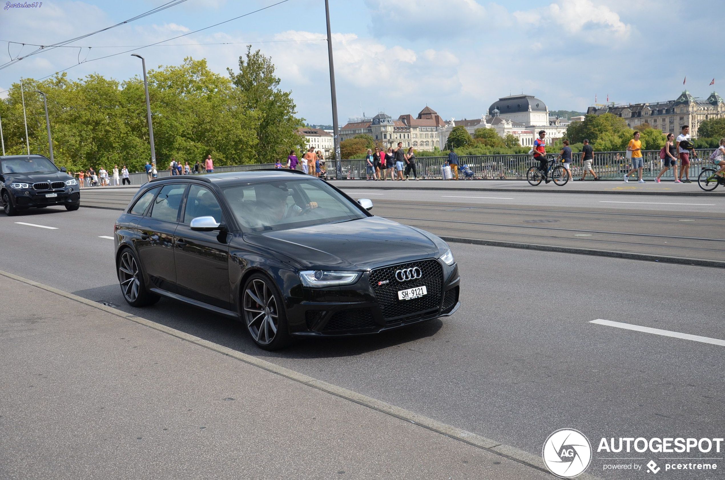 Audi RS4 Avant B8